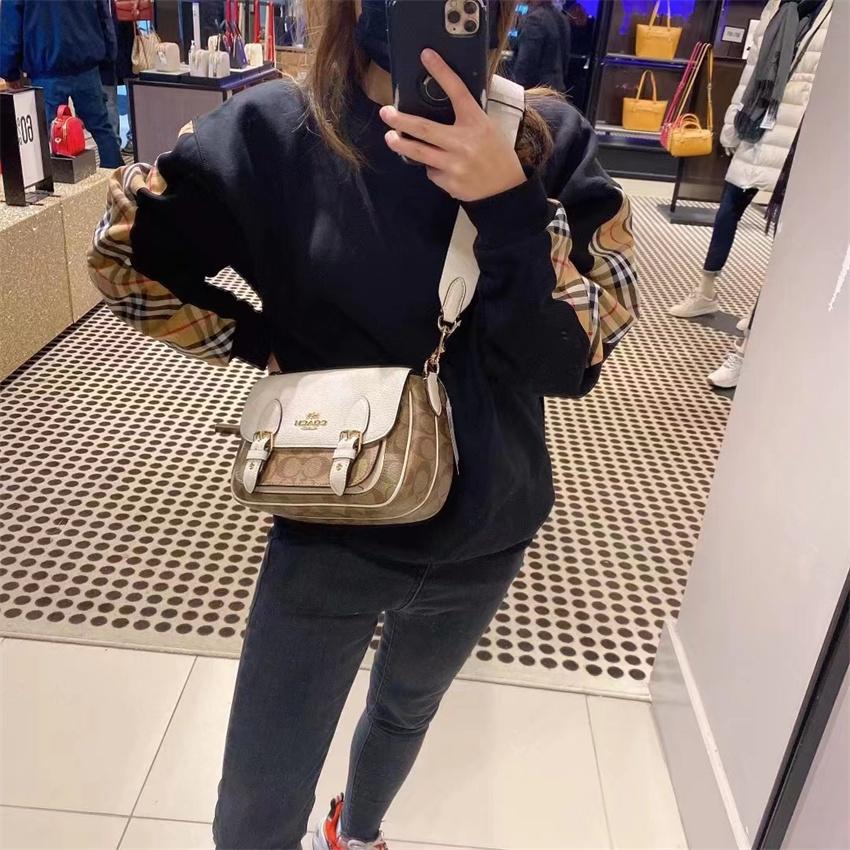 vivian美國代購✨正品 coach 女生包包 Lucy劍橋包 郵差包 女士斜挎包 單肩包 C6781 斜背包-細節圖6