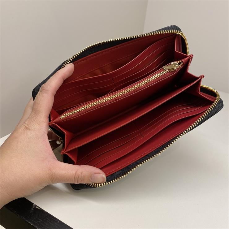 vivian美國代購✨正品 coach 女士新品全新大馬車logo系列手腕包 女生長夾 手拿包 C3548 女生錢包-細節圖5