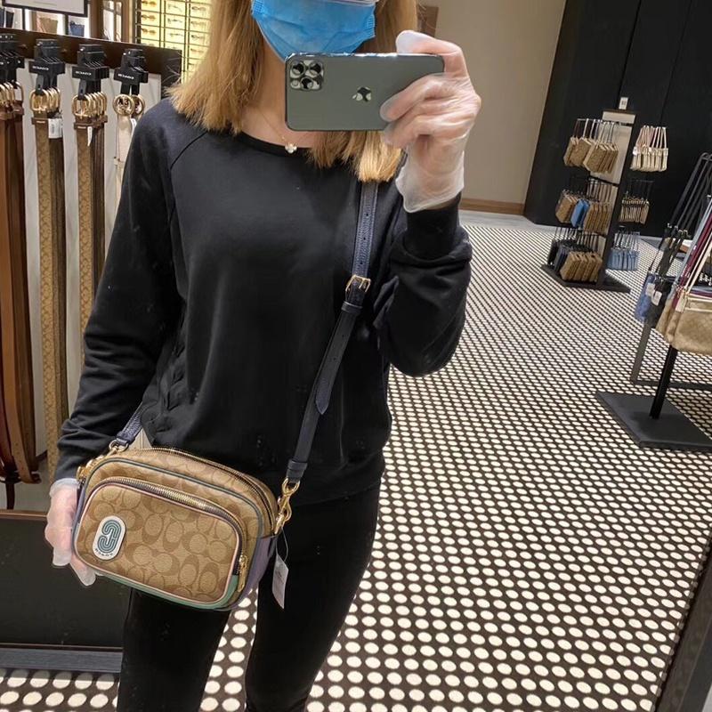vivian美國代購✨正品 coach 女生小方包 相機包 老花拼色側背包 單肩包 F68168 F91677 附購證-細節圖8