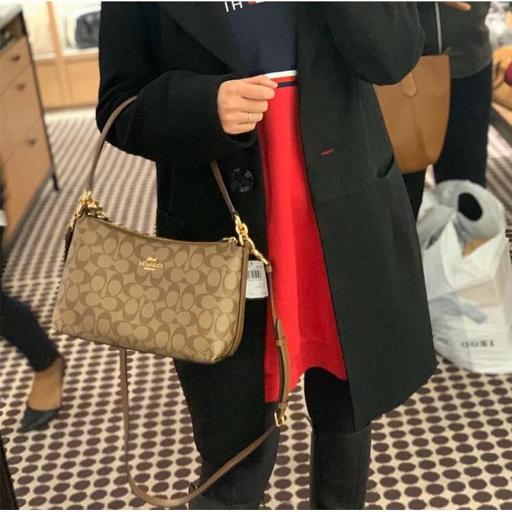 vivian美國代購✨正品 coach 女生包包 半月包 月牙包 Lewis 側背包  F85696 附購證禮品袋-細節圖5