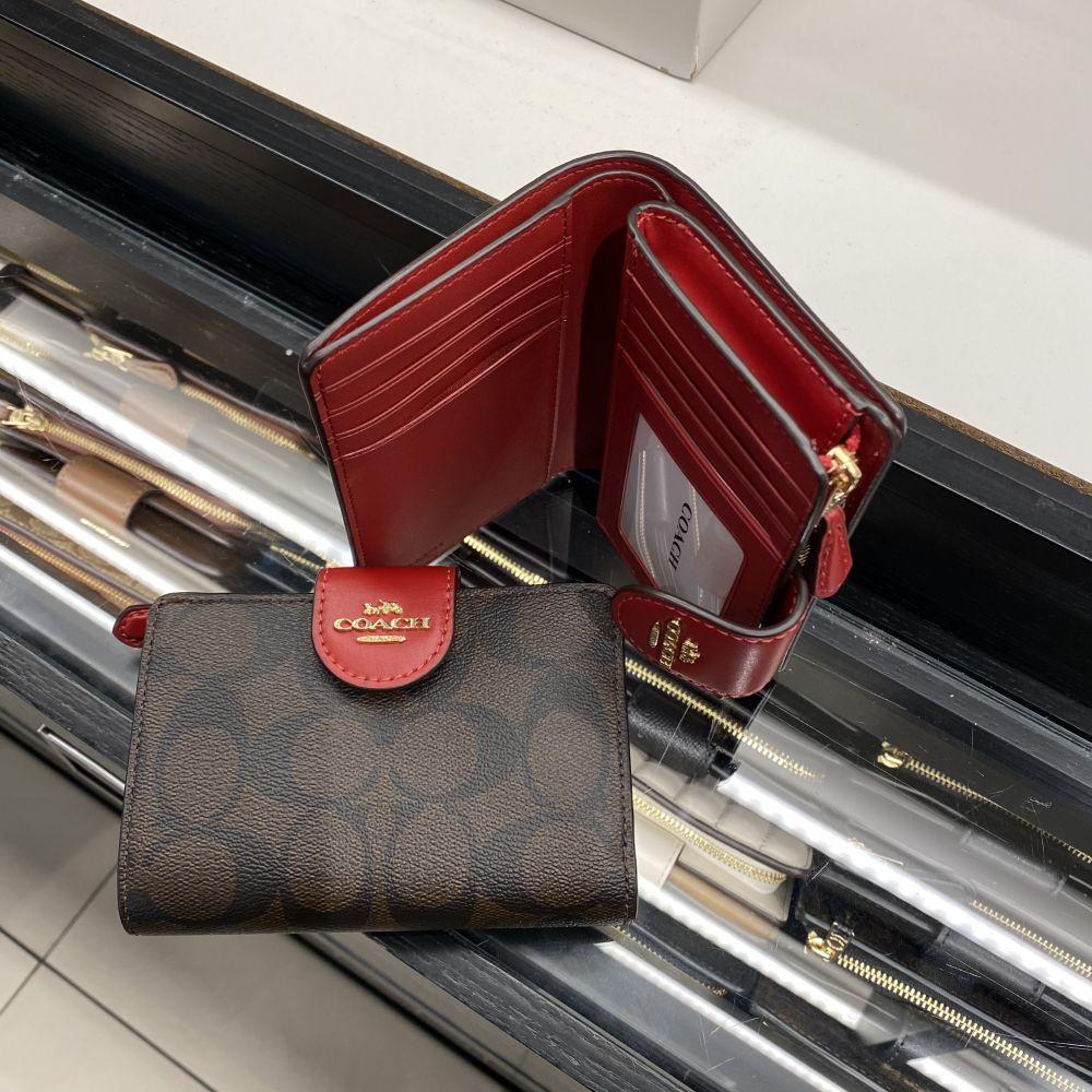 vivian美國代購✨正品 coach 新款女生中夾 扣式多卡位零錢包 真皮短夾 防刮皮夾 女士錢包 C0082/639-細節圖7