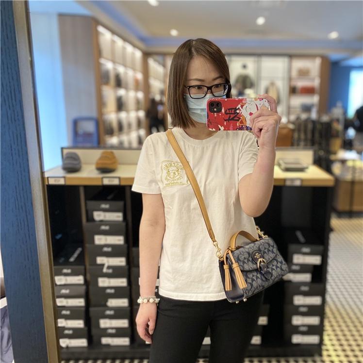 vivian美國代購✨正品coach 女生香布雷帆布款風琴包 酒神包 牛仔系 翻蓋包 單肩斜挎手提包 3693 女生包包-細節圖6