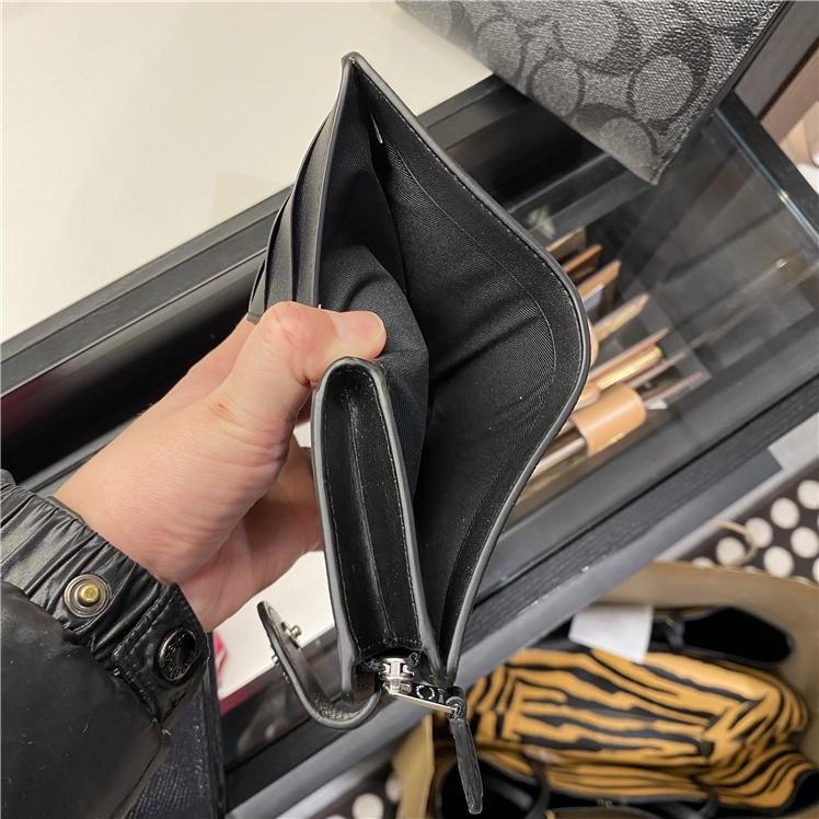 vivian美國代購✨正品 coach 女生小短夾 女生按扣對折中夾 防刮錢包皮夾 C0082女生皮包 女生錢包-細節圖7