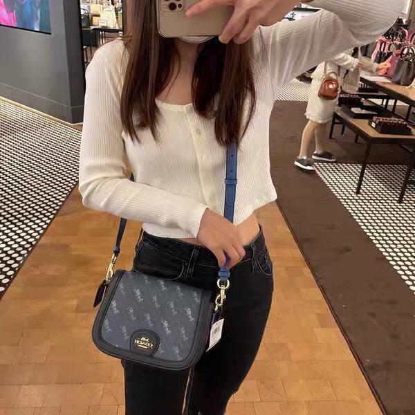 vivian美國代購✨正品 coach女士新款馬鞍包 女包 Carriage 斜挎包 c4059 單肩包 斜背包 側背包-細節圖6