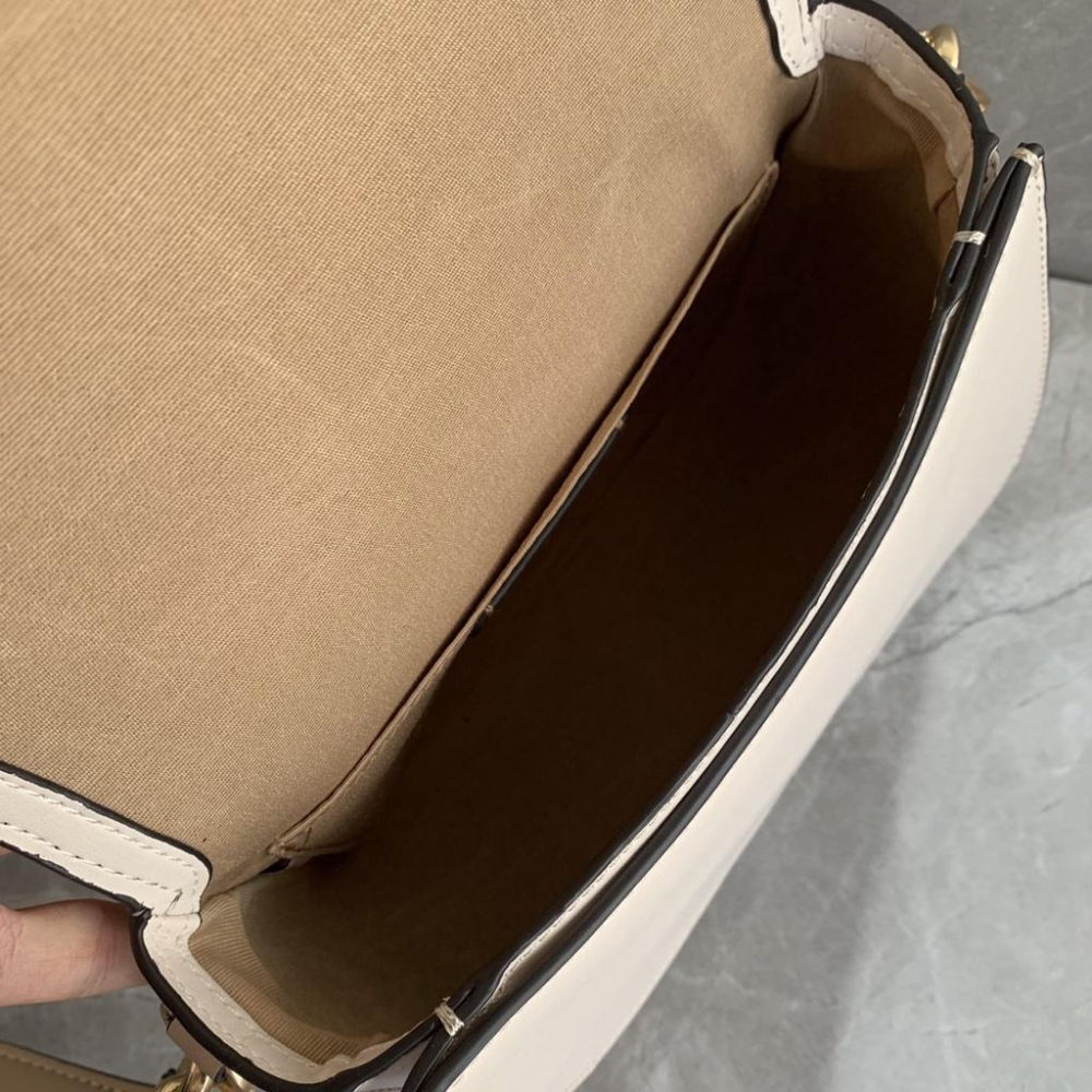 vivian美國代購✨正品 coach女士新款馬鞍包 女包 Carriage 斜挎包 c4059 單肩包 斜背包 側背包-細節圖9
