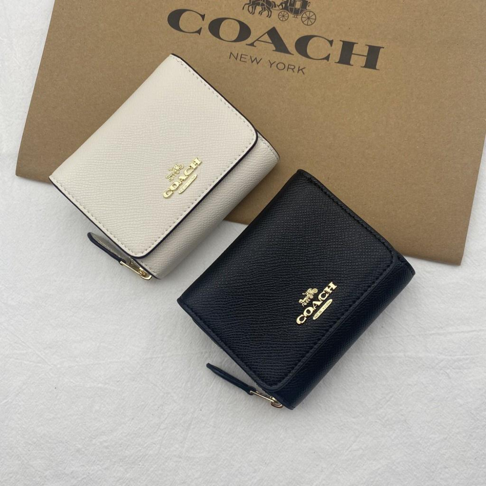vivian美國代購✨正品 coach 女生短夾 錢包 皮夾 真皮防刮三折經典老花短款錢包 真皮零錢袋 F41302-細節圖5