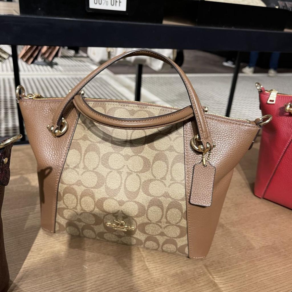 vivian美國代購✨正品 coach 女士餃子包 水餃包 女生包包 手提包 側背包 C6230-細節圖5