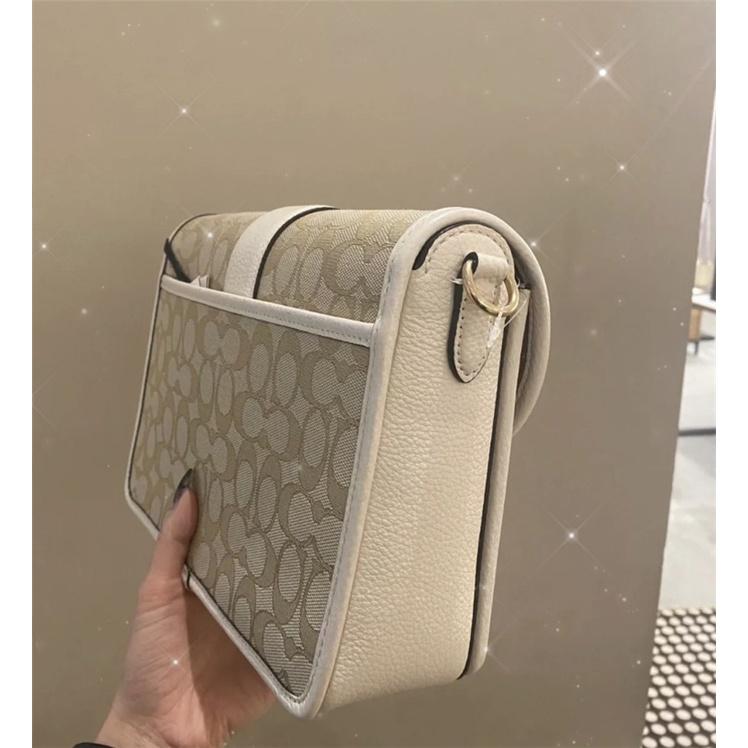 vivian美國代購✨正品 coach 女士郵差包 女包 LONNIE側背包 大方包 C8307 女生包包 單肩包-細節圖8