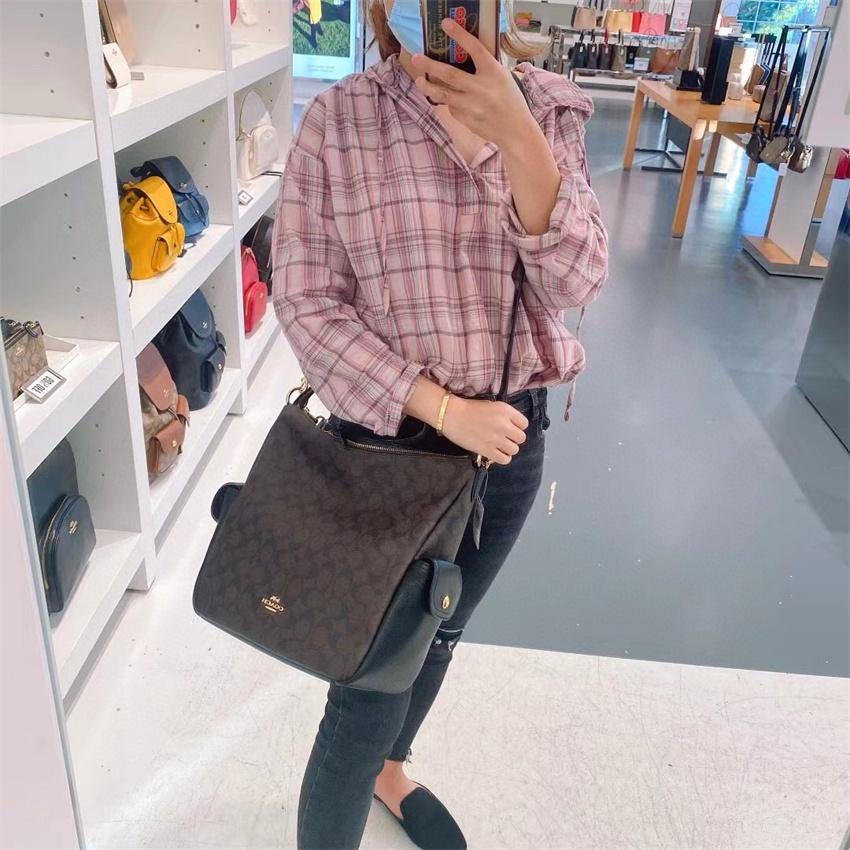 vivian美國代購✨正品 coach 女生牛皮水桶包 PENNIE單肩包 手提包 c1523 女生包包-細節圖4