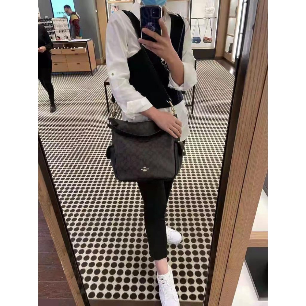 vivian美國代購✨正品 coach 女生牛皮水桶包 PENNIE單肩包 手提包 c1523 女生包包-細節圖7