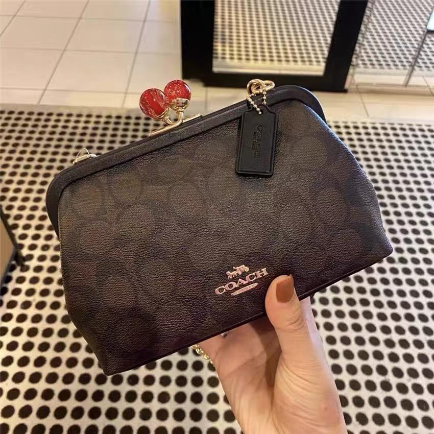 vivian美國代購✨正品 coach 女士吻鎖包 純色/印花單肩斜背包 時尚女包 1451/1452 女生包包-細節圖6