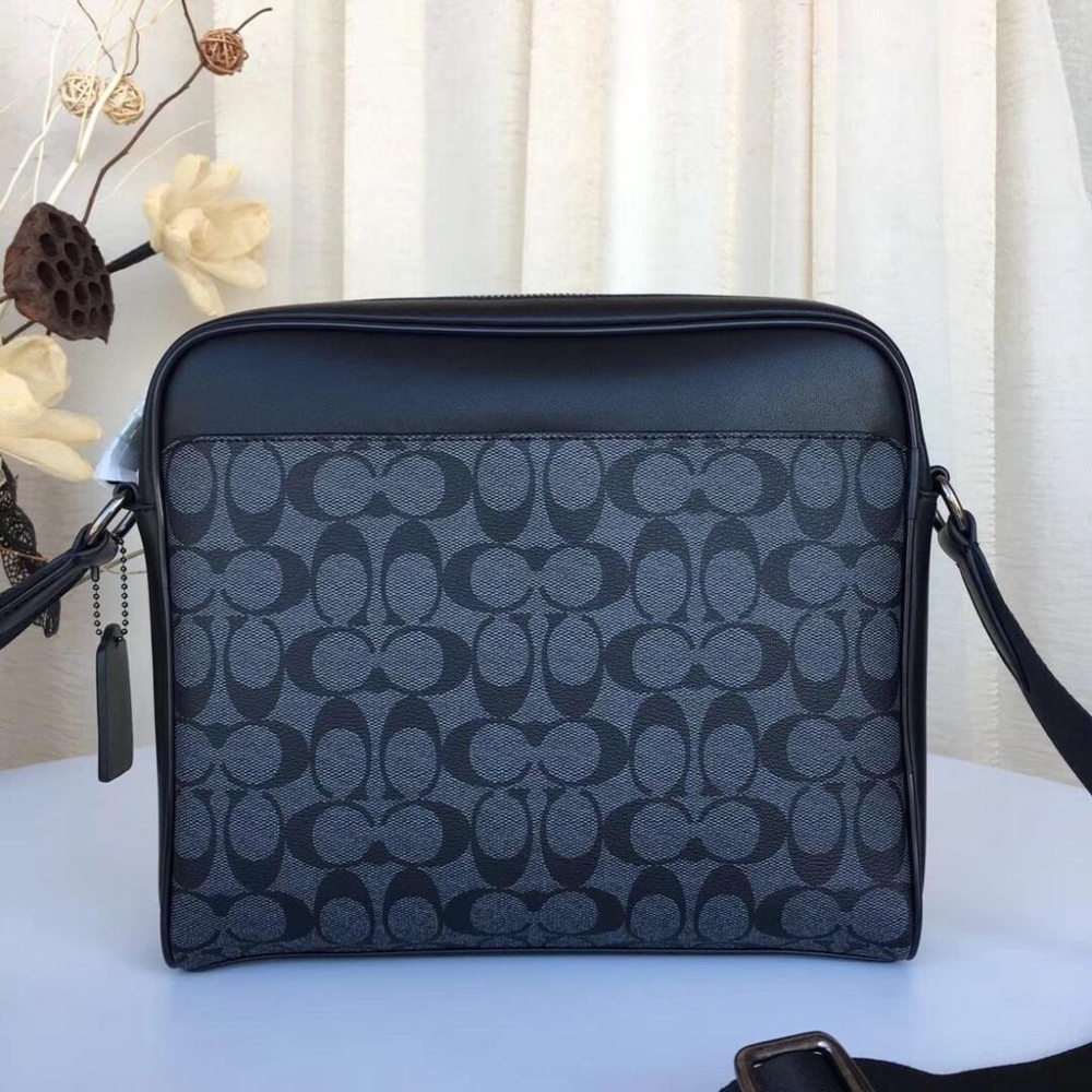 vivian美國代購✨正品 coach 新款男士PVC拼皮側背包 F28456 男包 單肩包 斜挎男包 公事包-細節圖7