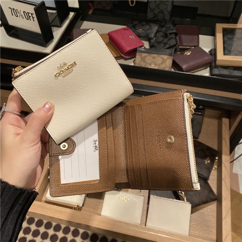 vivian美國代購✨正品 coach 女士短夾 女生包包 女用皮夾 拉鏈零錢袋 女生錢包 短夾 扣式對折女錢夾-細節圖2