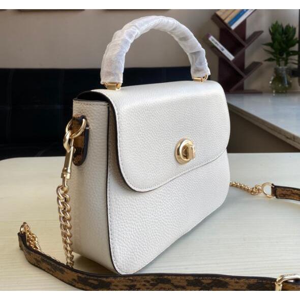 vivian美國代購✨正品 coach 女士旋轉郵差包 手提包 Marlie 荔枝紋斜挎包 女包 C1560 女生包包-細節圖6
