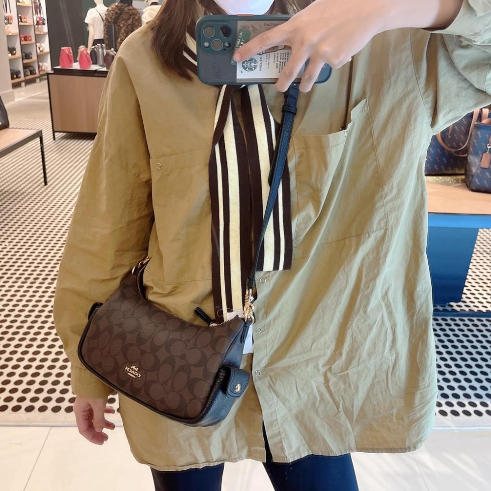 vivian美國代購✨正品 coach 女士腋下包 麻將包 Pennie新款女生包包 側背包 c7223-細節圖4