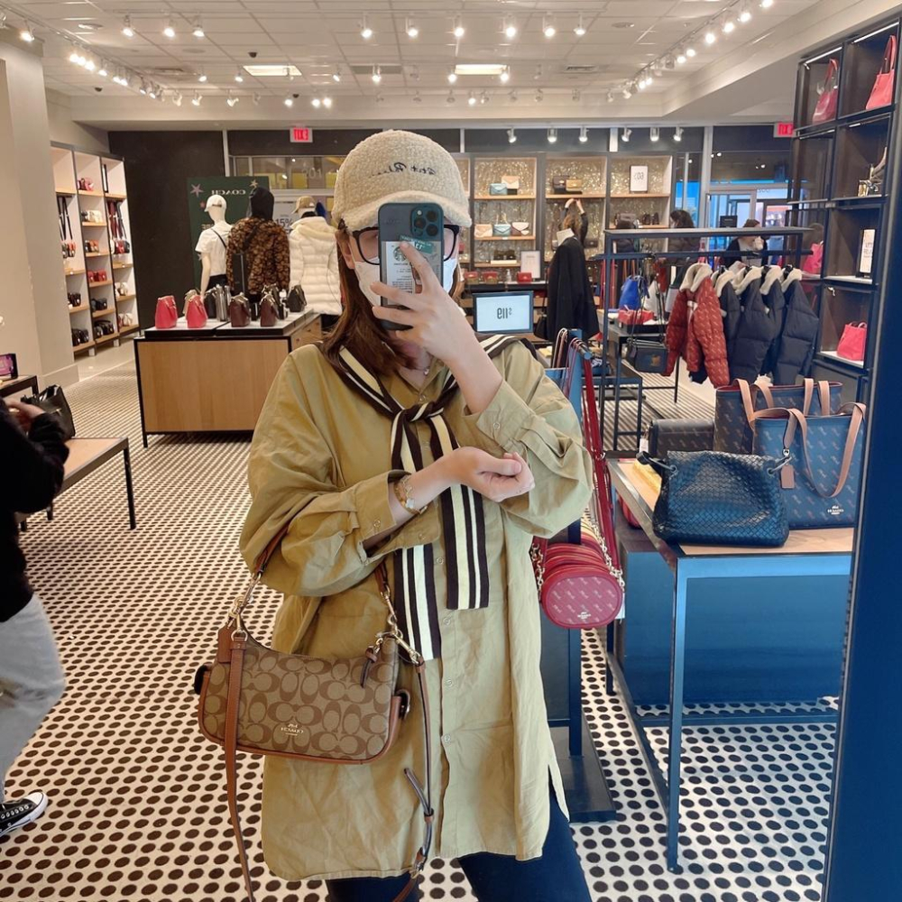 vivian美國代購✨正品 coach 女士腋下包 麻將包 Pennie新款女生包包 側背包 c7223-細節圖6