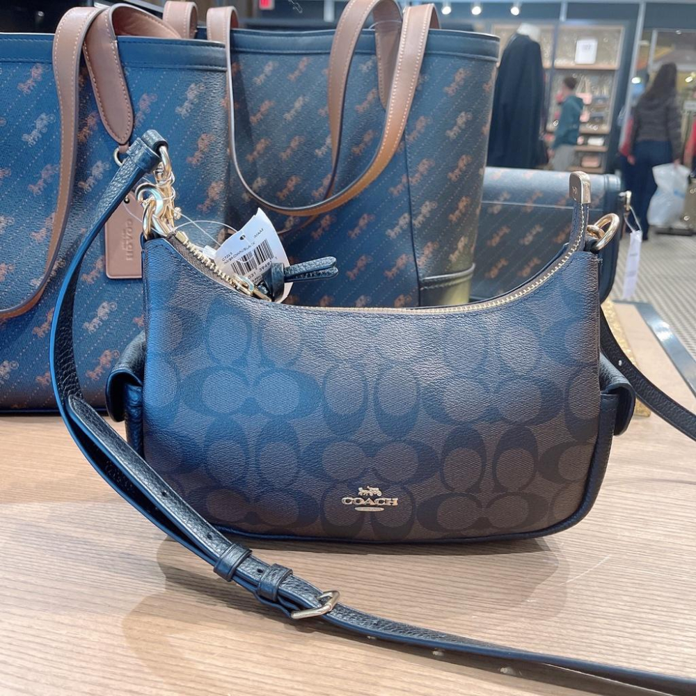 vivian美國代購✨正品 coach 女士腋下包 麻將包 Pennie新款女生包包 側背包 c7223-細節圖8