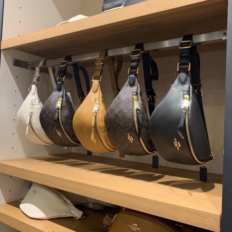 vivian美國代購✨正品 coach 腰包 胸包 經典百搭單肩包 男女通用斜挎包 側背包 48740/48741-細節圖6