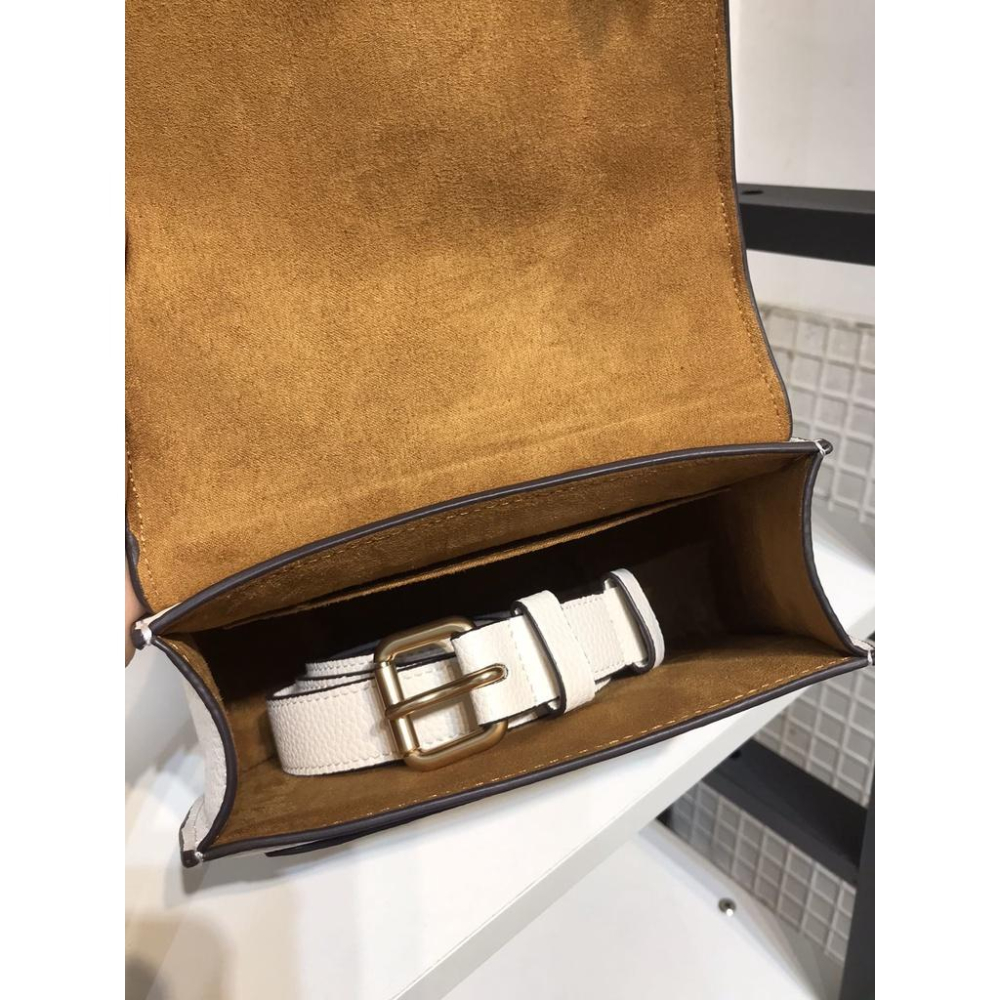 vivian美國代購✨正品 coach 女士馬鞍包 小豬包 Saddle 側背包 附購證禮品袋 女生包包-細節圖8