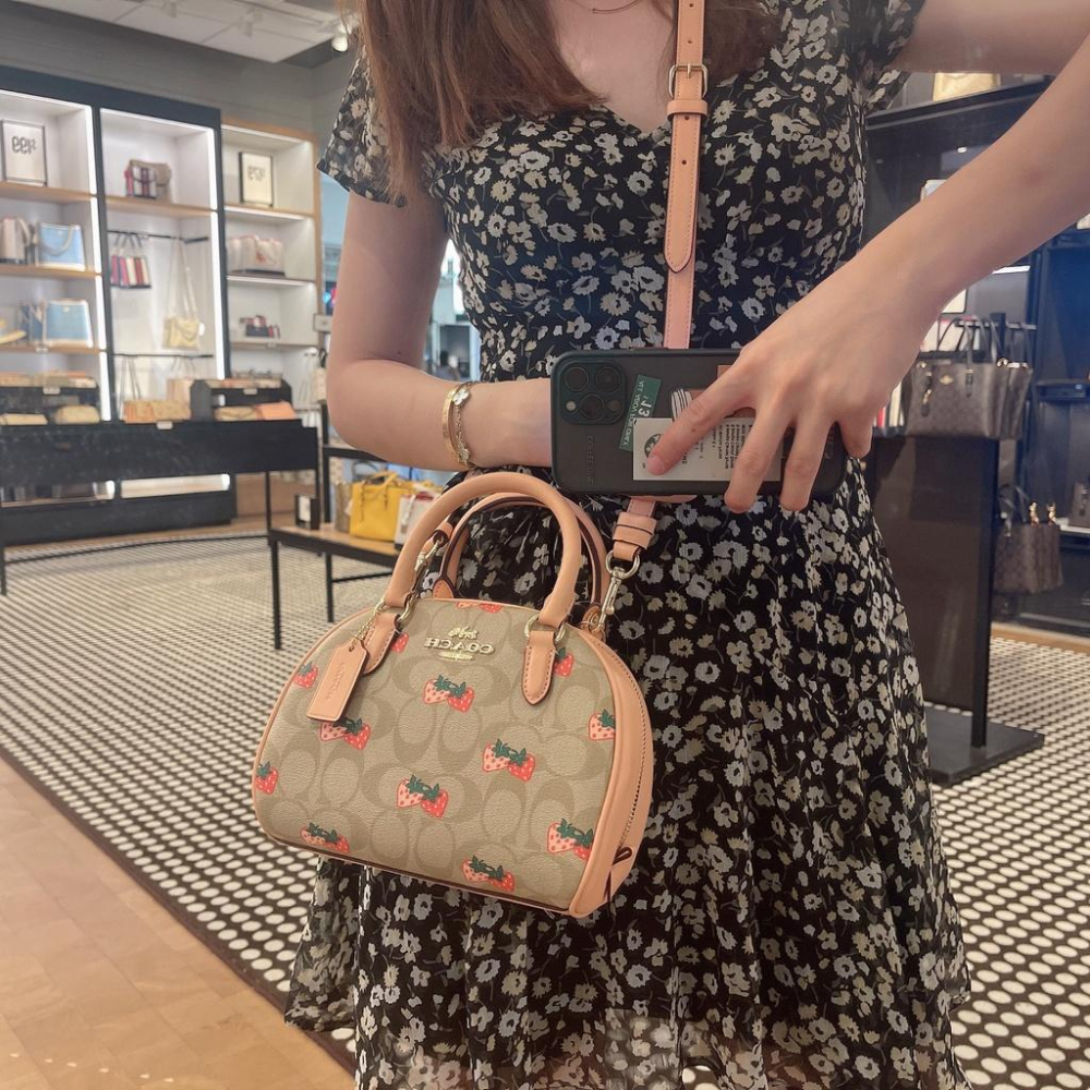 vivian美國代購✨正品 coach 女士新款饅頭包 手提小包 女生側背包 半月包 CA202 女生包包-細節圖5