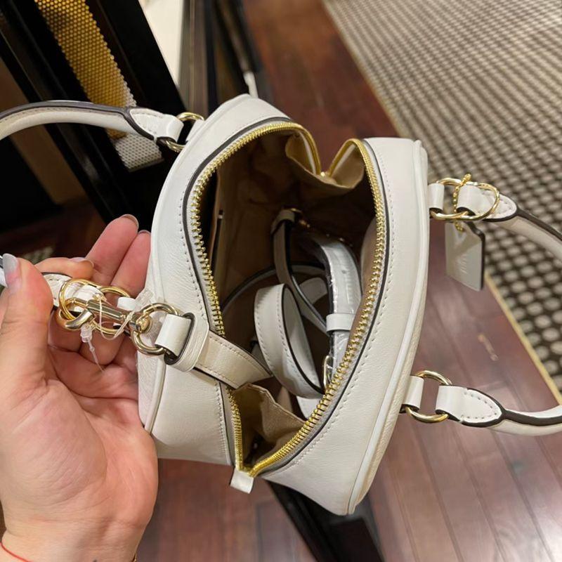 vivian美國代購✨正品 coach 女士新款饅頭包 手提小包 女生側背包 半月包 CA202 女生包包-細節圖9