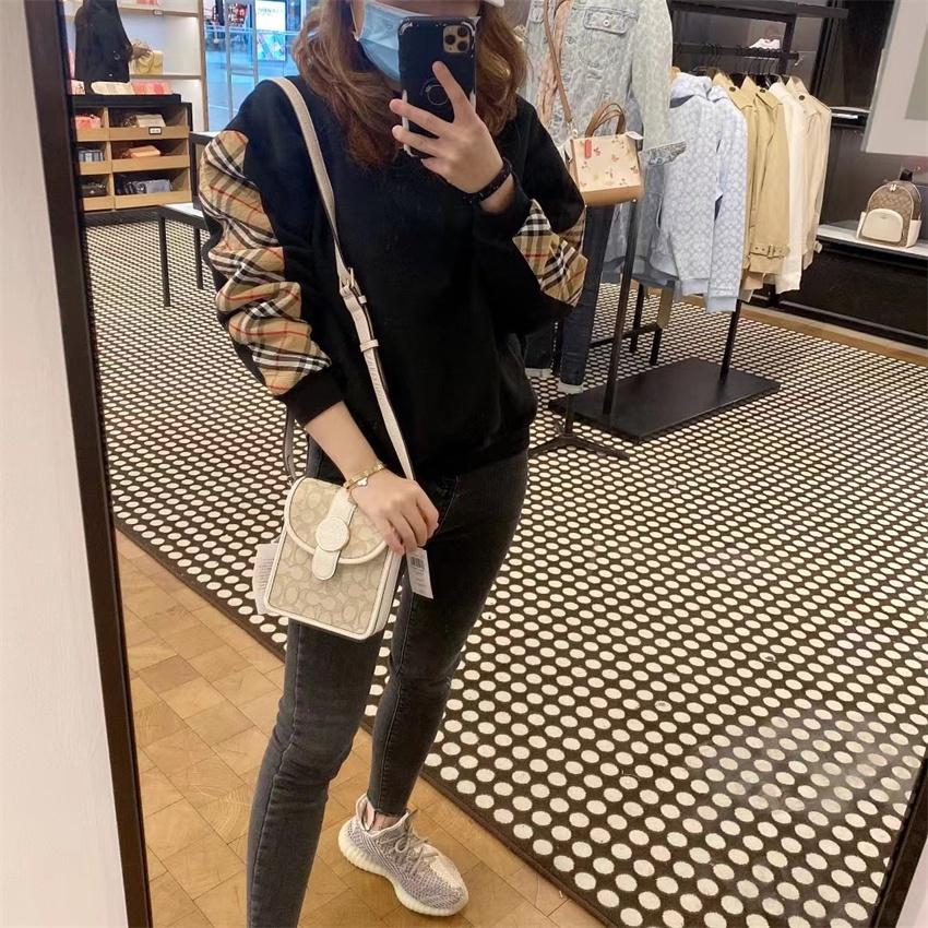 vivian美國代購✨正品 coach 女包 經典標誌LONNIE 手機包 斜挎包 側背包 C8321 單肩包 女生包包-細節圖4