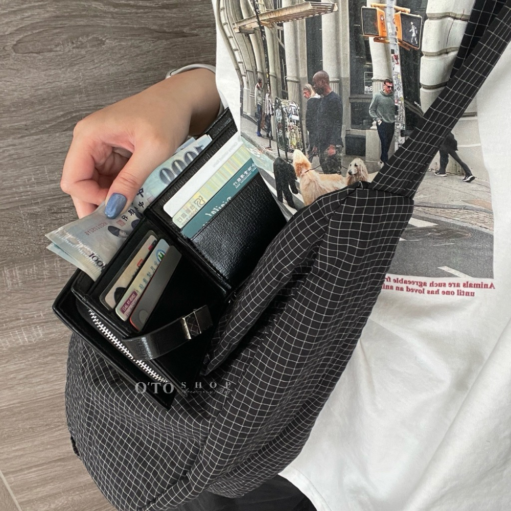 免費送禮包裝◃o’to shop 黑醋栗磁吸短夾 短夾 女皮夾 韓系錢包 韓版錢包 小錢包 拉鍊短夾-細節圖3