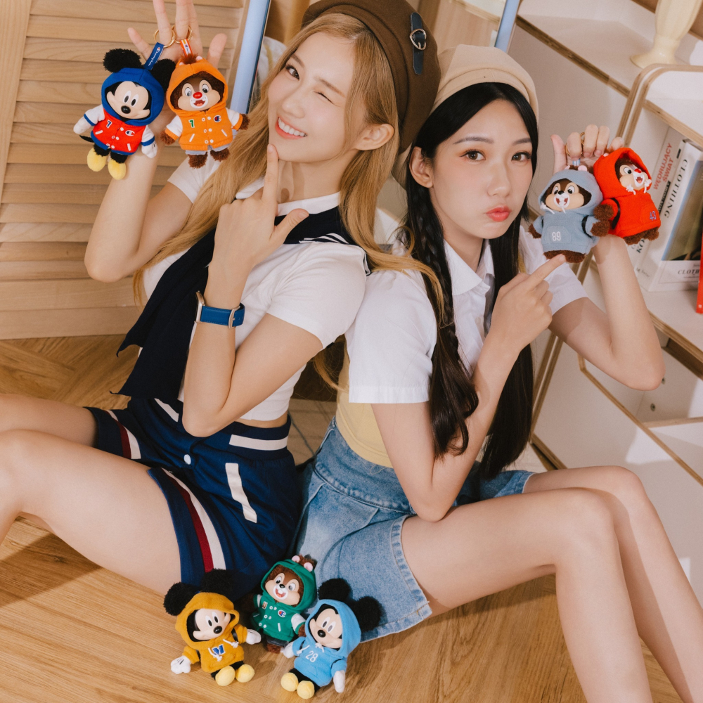 現貨7-11 迪士尼×Champion 搪膠絨毛玩偶掛飾 迪士尼搪膠公仔 外盒會拆封-細節圖2