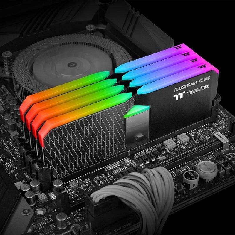 米特3C–曜越 鋼影 TOUGHRAM XG RGB 記憶體 DDR4 3600MHz/4000MHz(32GBx2)黑-細節圖2