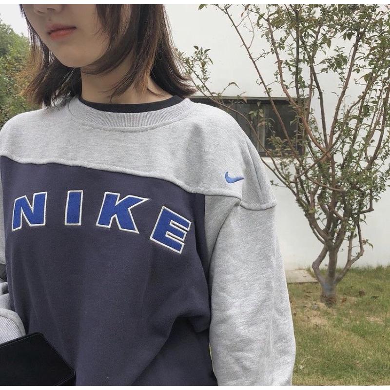 出清特價 Nike vintage 古著 刺繡 字母 拼接 拼色 大學T-細節圖4
