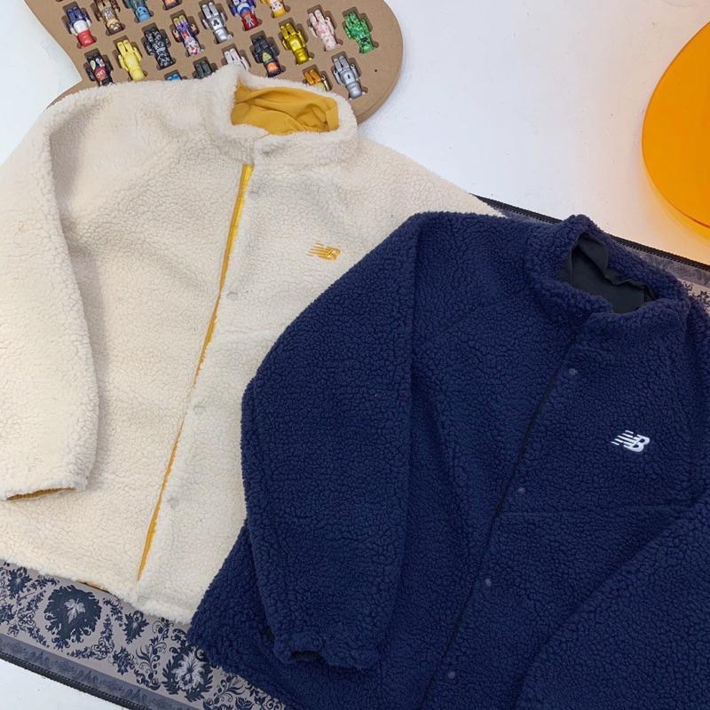 福利品 瑕疵黃L New balance NB 羊羔毛 風衣 夾克 外套 雙面穿-細節圖4