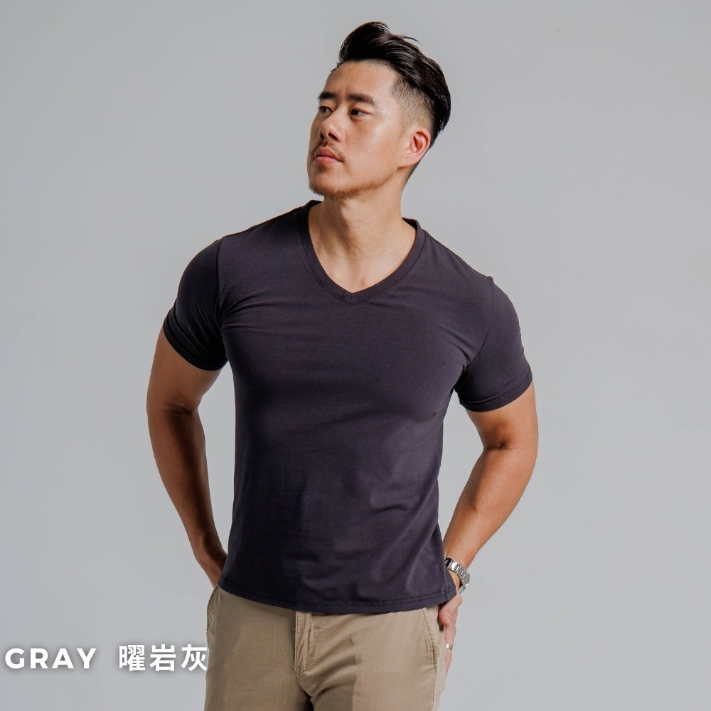 ◖現貨快速出貨◗ TAICHI素T專賣 | V領庫瑪 | 鈦金棉V領顯瘦 修飾臉型健身肌肉 素色男生 短袖T恤-規格圖10