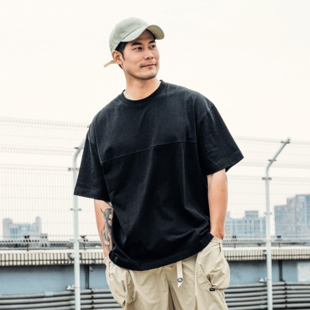 ◖現貨快速出貨◗ TAICHI素T專賣｜庫克｜重磅 寬大版型 立體剪裁 男生短袖 T恤 素T 落肩oversized-細節圖7