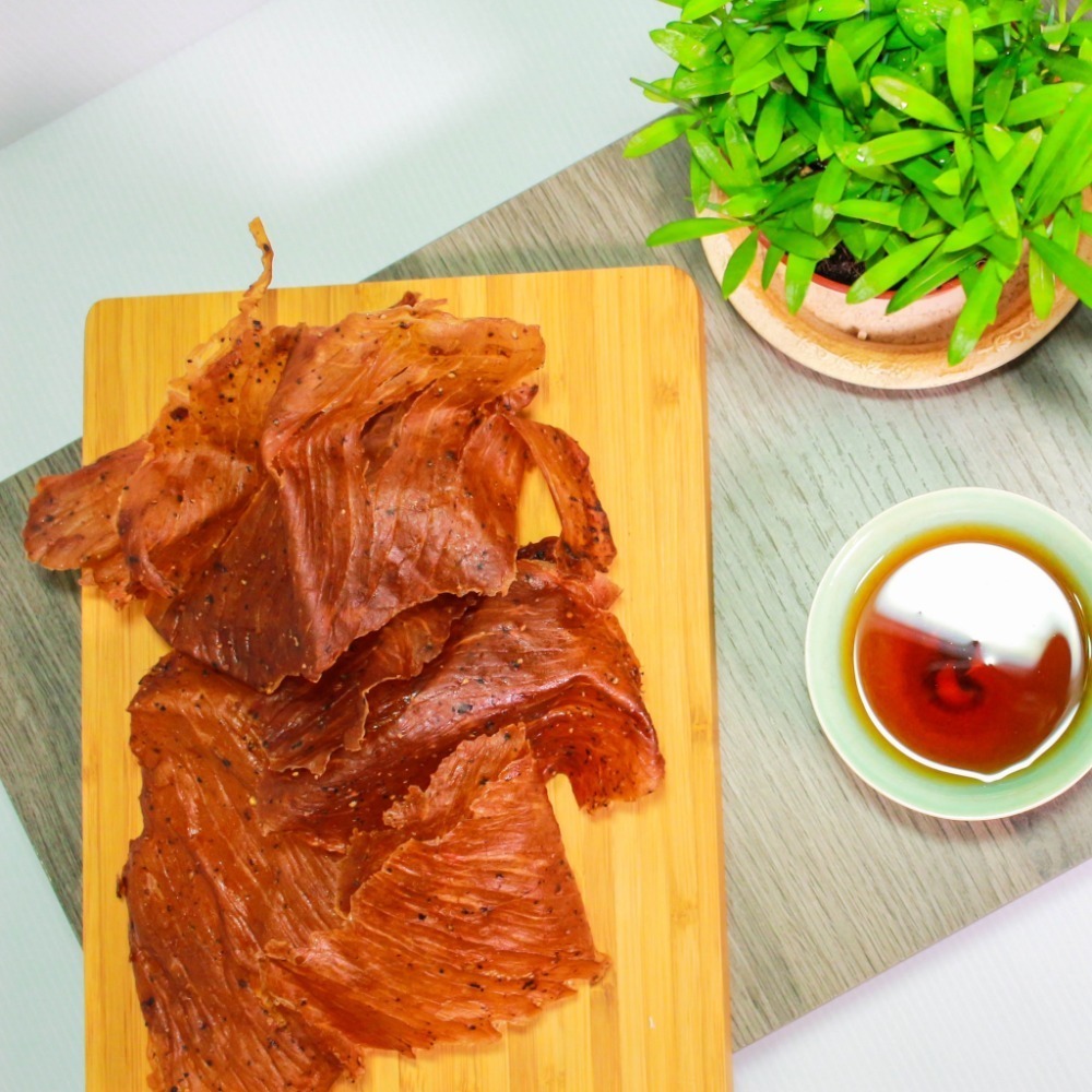 【蒜味薄片肉乾】獨家蒜香料醃製，濃郁的古早味、嚼勁的口感...名產 伴手禮 年節禮盒 中秋禮 團購美食【胖胖豬】-細節圖3