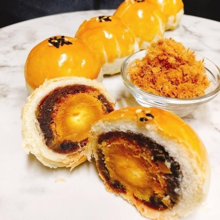 【中秋禮盒】『金箔肉鬆蛋黃酥』『肉鬆蛋黃酥』『肉鬆堅果酥』『肉鬆蛋捲』名產 伴手禮 年節禮盒 中秋節 月餅【胖胖豬】-細節圖2