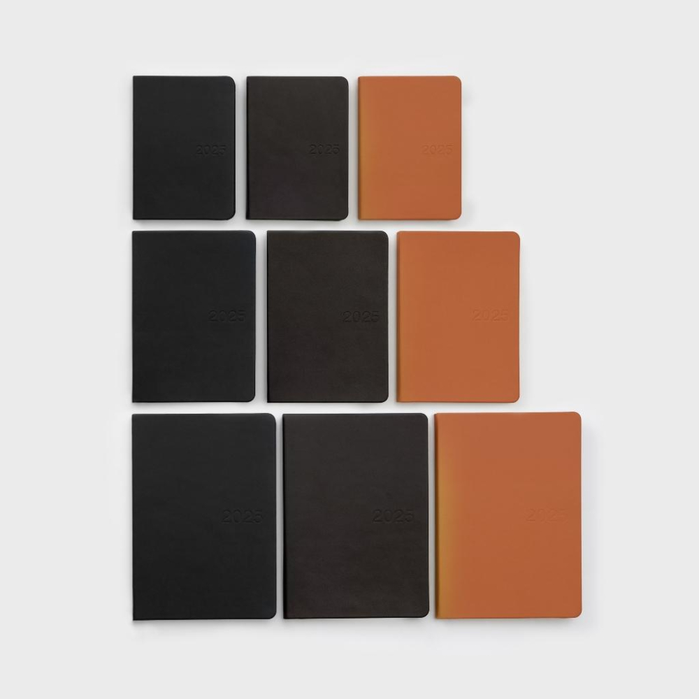 MUJI 無印良品 2025 月計畫 日程本 封面環保PU材質 超有質感的手帳 日記本 月計畫 筆記本-細節圖2