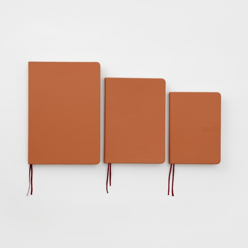 MUJI 無印良品 2025 月計畫 日程本 封面環保PU材質 超有質感的手帳 日記本 月計畫 筆記本-細節圖3