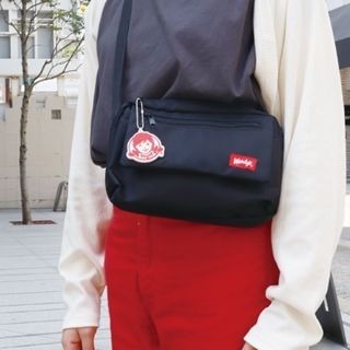 日本直送 Wendys單肩包 側背包 斜背包 防水背包 大容量 外出包 溫蒂 尼龍包 包包-細節圖8