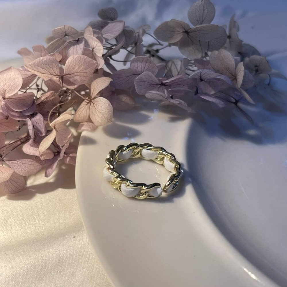 【RuRu】小眾設計款 小香風皮革編織白金戒指 黑金戒指 小眾設計 皮革 銅 開口可調節-細節圖2