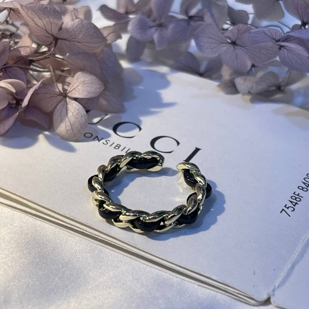 【RuRu】小眾設計款 小香風皮革編織白金戒指 黑金戒指 小眾設計 皮革 銅 開口可調節-細節圖3