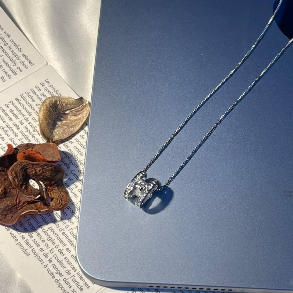 【RuRu】小眾設計 超熱銷歐美H字母吊墜項鍊 合金材質 鏈長45公分+5延長線 金色、銀色兩款-細節圖2