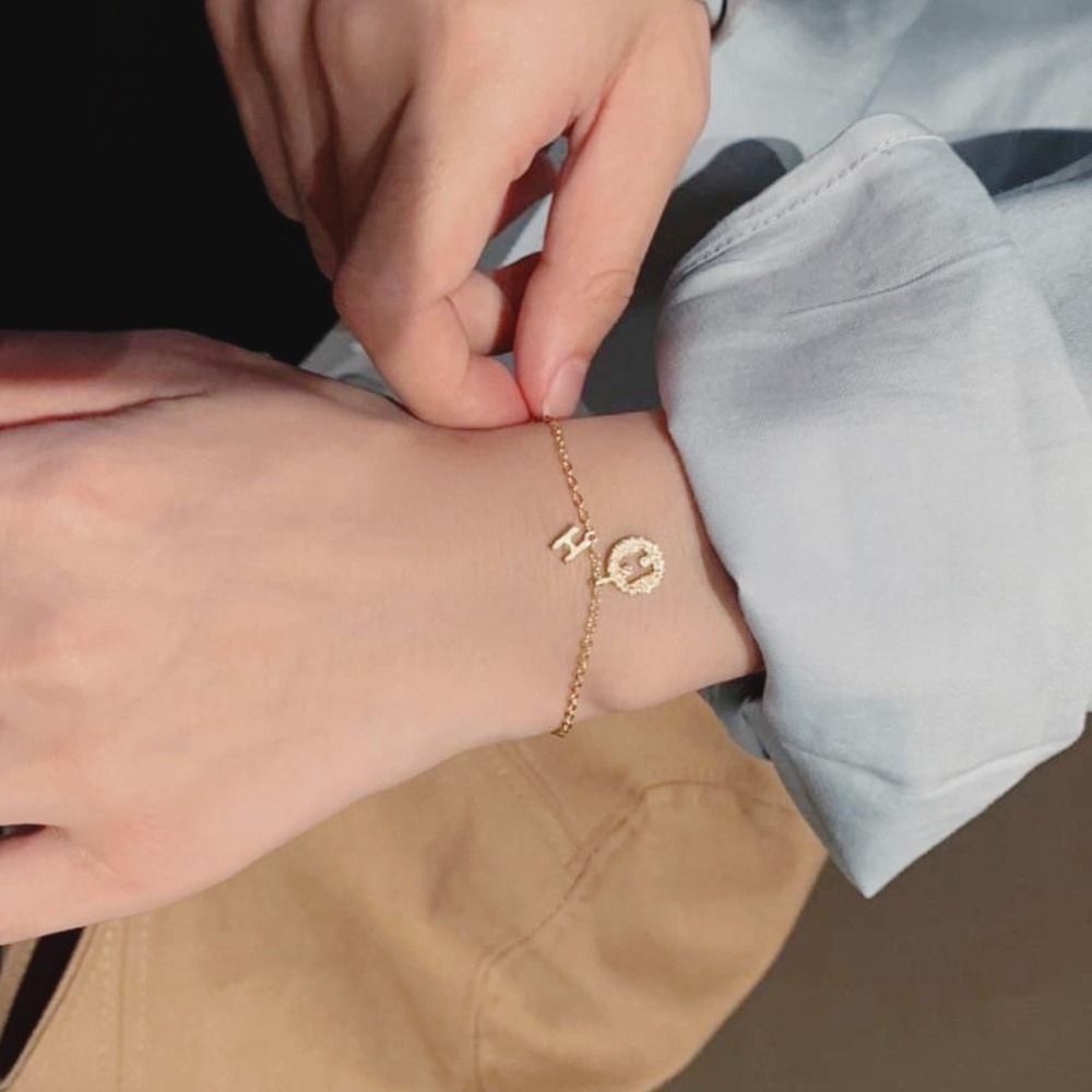 【RuRu】小眾設計 日韓微鑽H字母手鍊 合金材質 鏈長16公分+5公分 H字母 滿鑽-細節圖3