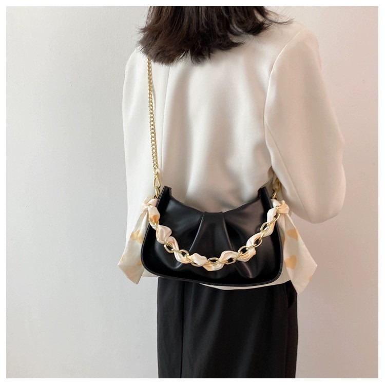 【RuRu】小眾設計 雲朵腋下包有附絲帶 彩色 黑色 黃色 米色 PU材質 寬23 高16 厚7 (cm)-細節圖6