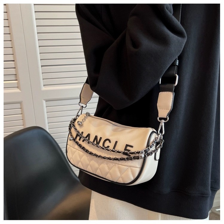 【RuRu】小眾設計 休閒運動風包包 黑 白兩色 PU材質 長22 寬8.5 高13.5 (cm)-細節圖2