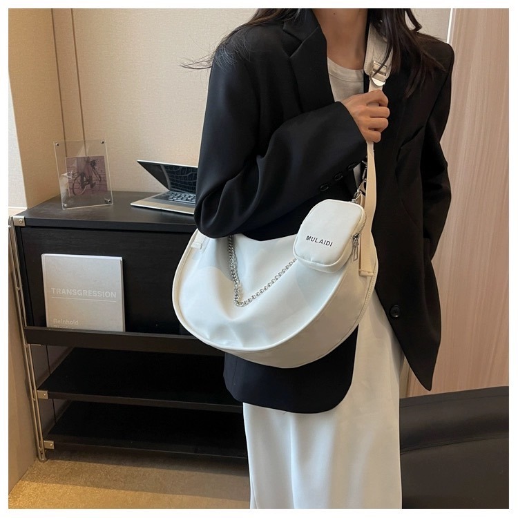 【RuRu】小眾包包 大容量帆布月亮包 帆布材質 長38 寬14 高11 (cm) 黑 紫 紅 米白-細節圖2