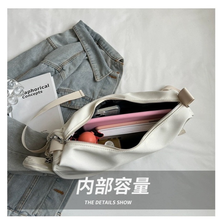 【RuRu】小眾包包 大容量帆布月亮包 帆布材質 長38 寬14 高11 (cm) 黑 紫 紅 米白-細節圖5