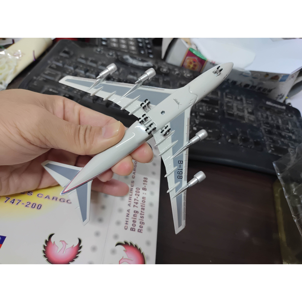 1:400 中華航空 China Airlines 747-200F B-198 Phoenix製作-細節圖6