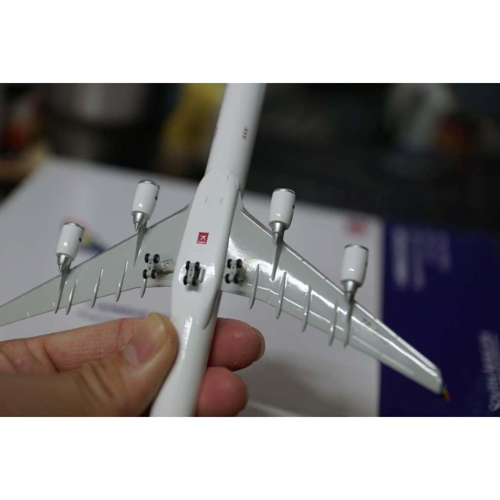 1:400 南非航空 SOUTH AFRICAN AIRWAYS  A340-600 HOGAN製作-細節圖7