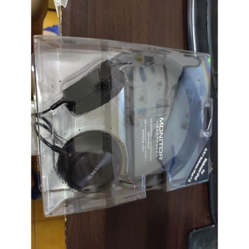 SONY MDR-ZX300 有線耳機 立體聲 因為放久了 耳罩已經剝落 需要更換 半價出售