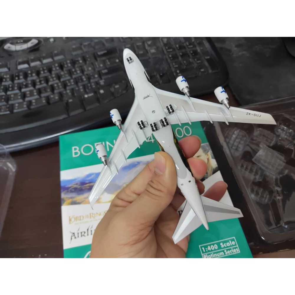 1:400 紐西蘭航空 AIR NEW ZEALAND 747-400 魔戒彩繪機 PHOENIX 製作 少見 絕版-細節圖4